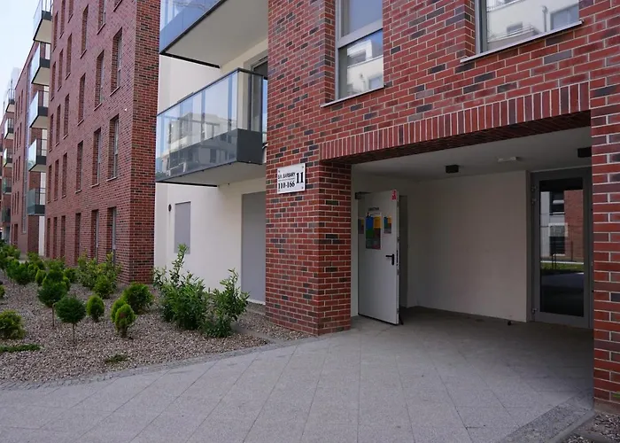 Red Wall Apartment In The Old Town